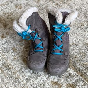 Girls Columbia Snow Boots Size 3 - Big Girls